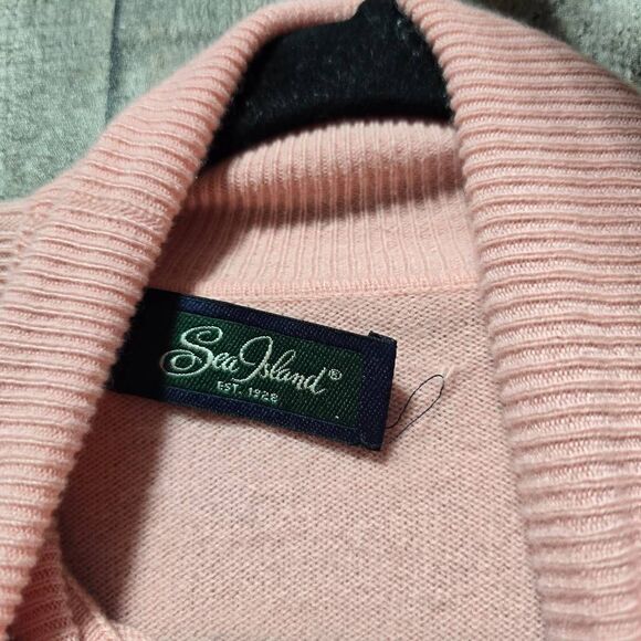 Sea Island Vintage Cashmere Soft Pink Turtleneck Sweater - Picture 3 of 5
